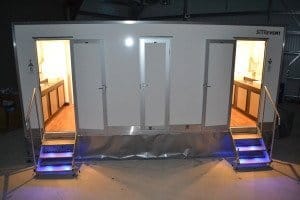 luxury toilet trailers