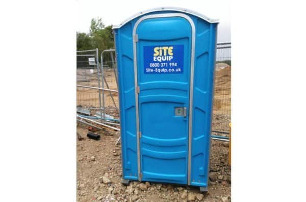 Hot Water Portable Chemical Toilet On Site