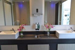 3 + 1 Luxury Toilet Trailer Washroom