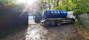 cesspit emptying near