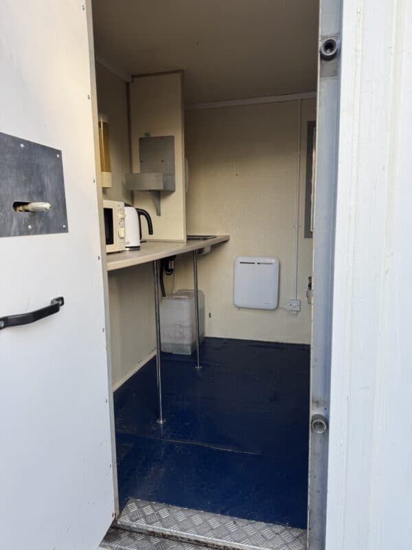 SecondHand12ft Welfare Unit for Sale -SS106